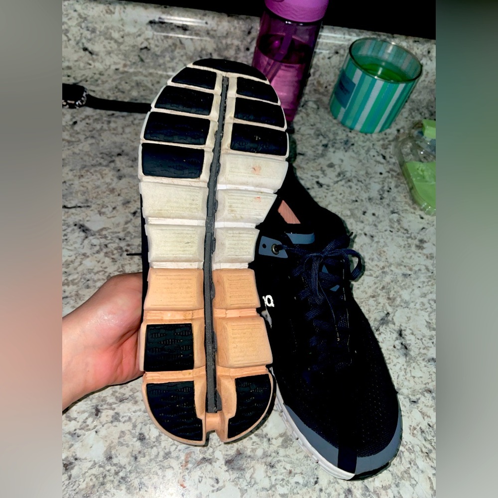 Ons running shoes